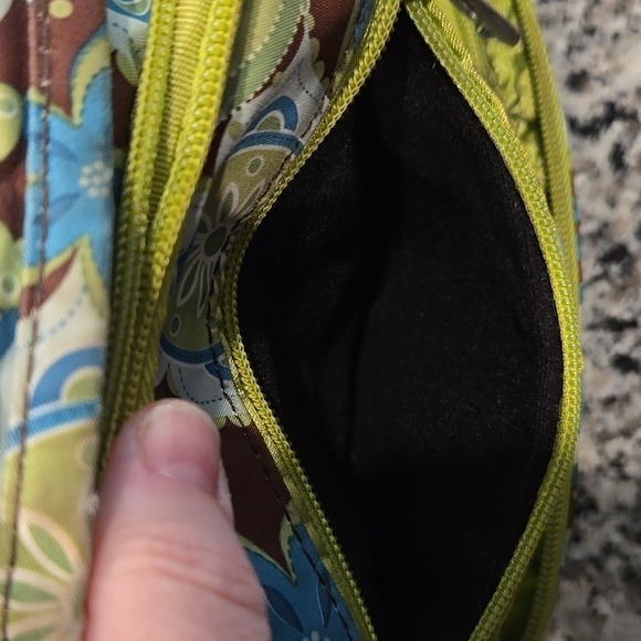 JU JU BE BACKPACK DIAPERBAG WITH CHANGING PAD. PAISLEY AND FLORAL. - Picture 12 of 16